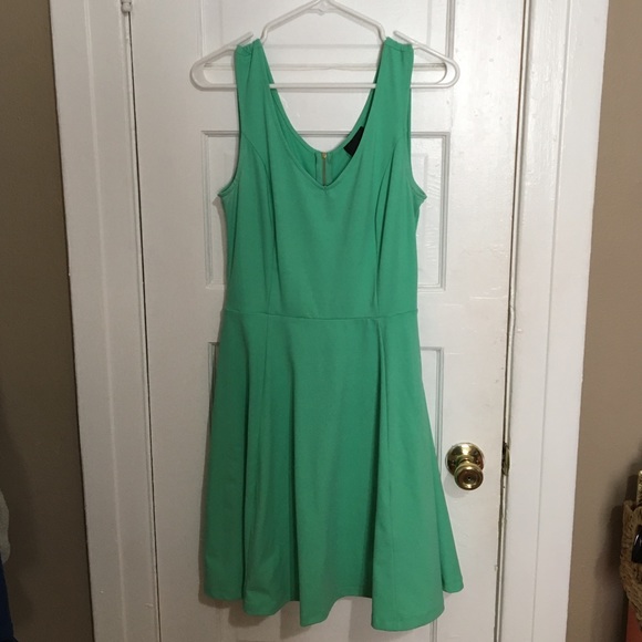 mint green spring dresses